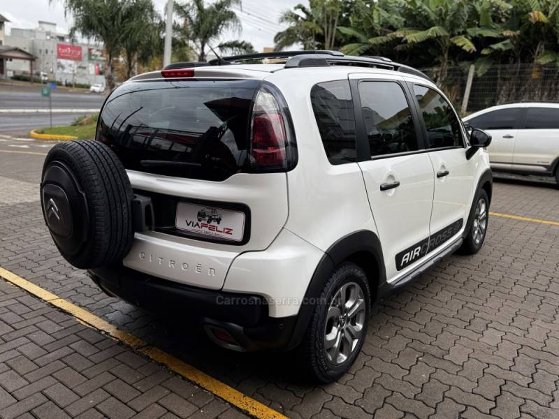CITROËN - AIRCROSS - 2015/2016 - Branca - R$ 54.990,00