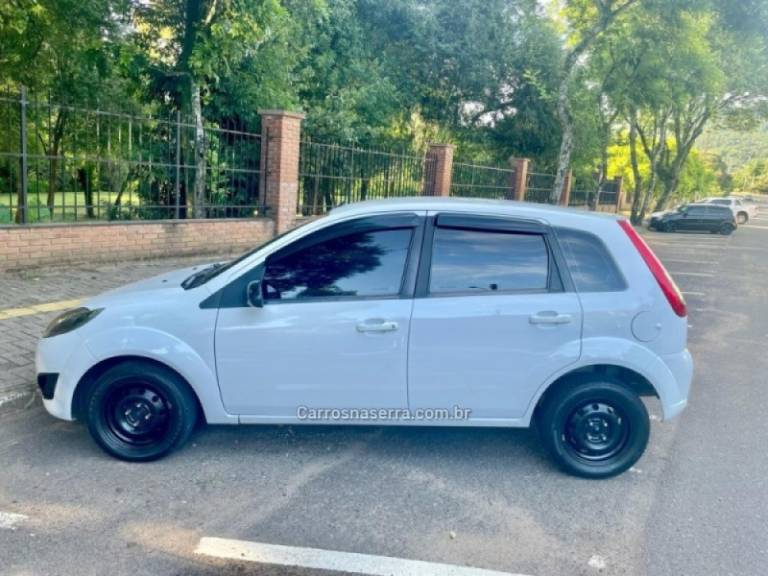 FORD - FIESTA - 2011/2011 - Branca - R$ 24.990,00