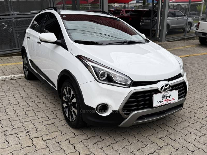 HYUNDAI - HB20X - 2019/2019 - Branca - R$ 80.990,00