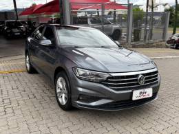 VOLKSWAGEN - JETTA - 2018/2019 - Cinza - R$ 109.990,00