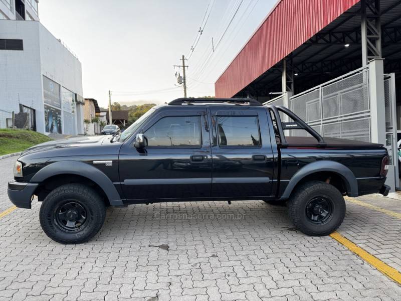 FORD - RANGER - 2007/2008 - Preta - R$ 54.990,00