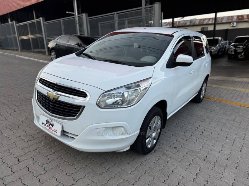 CHEVROLET - SPIN - 2014/2015 - Branca - R$ 44.990,00