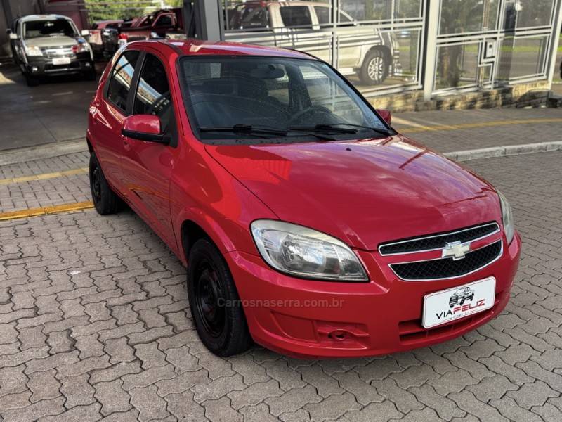 CHEVROLET - CELTA - 2013/2014 - Vermelha - R$ 36.990,00