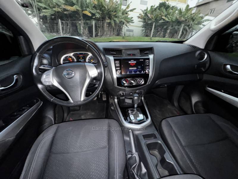 NISSAN - FRONTIER - 2018/2019 - Preta - R$ 146.990,00