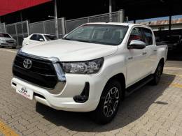 TOYOTA - HILUX - 2021/2021 - Branca - R$ 219.990,00