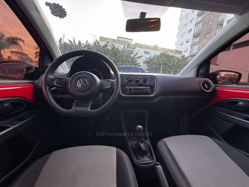 VOLKSWAGEN - UP - 2016/2016 - Vermelha - R$ 43.990,00