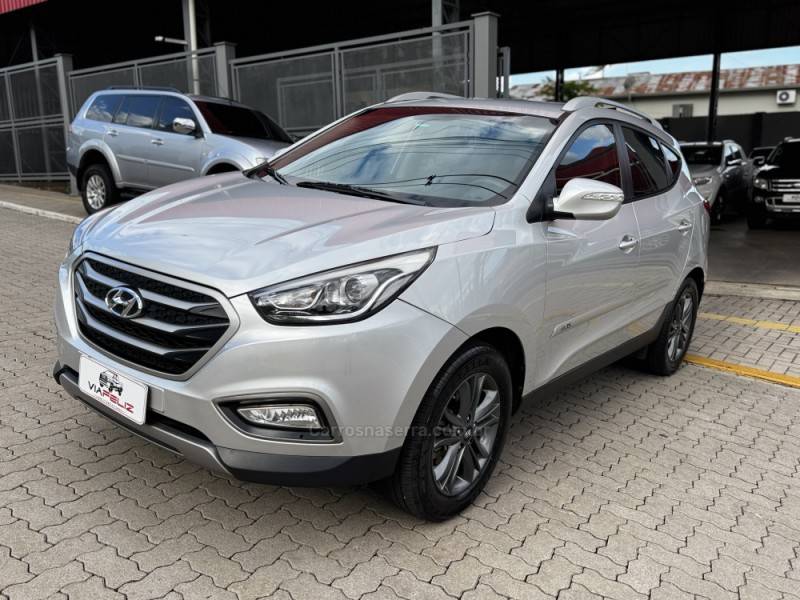 HYUNDAI - IX35 - 2018/2019 - Prata - R$ 97.990,00