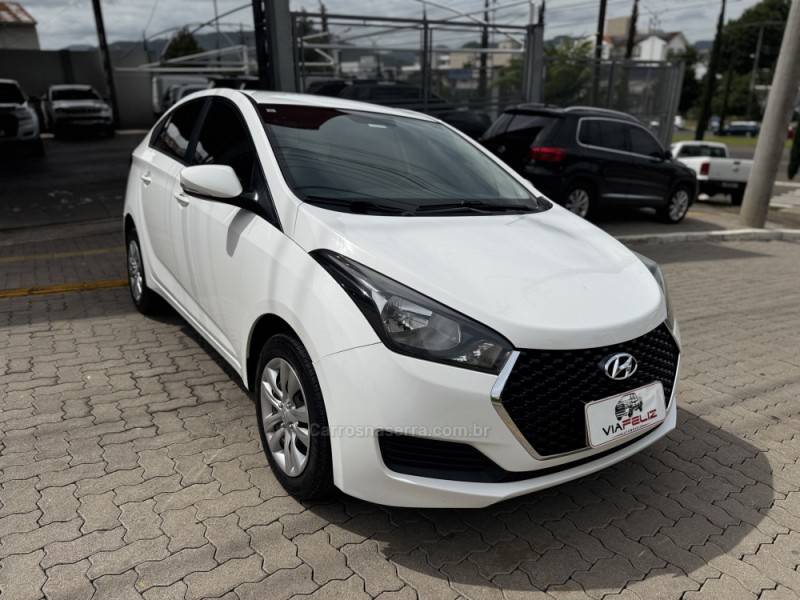 HYUNDAI - HB20S - 2018/2019 - Branca - R$ 61.990,00