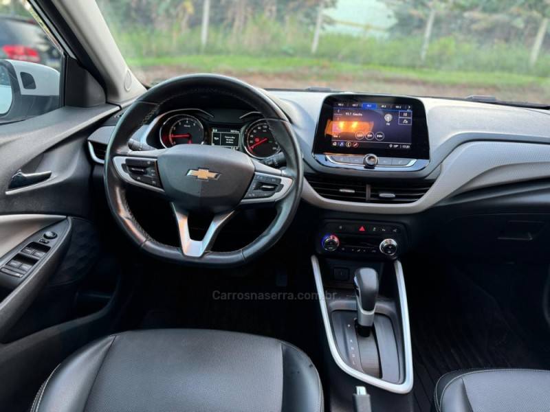 CHEVROLET - ONIX - 2021/2021 - Branca - R$ 84.990,00