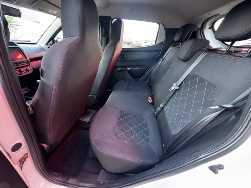 RENAULT - KWID - 2022/2023 - Branca - R$ 52.990,00