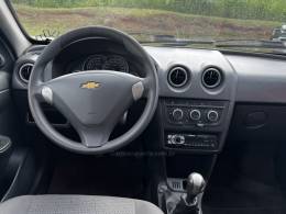 CHEVROLET - CELTA - 2013/2014 - Vermelha - R$ 36.990,00