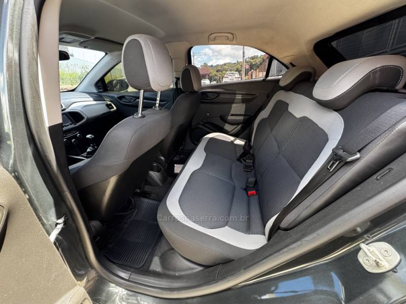 CHEVROLET - ONIX - 2016/2016 - Cinza - R$ 47.990,00