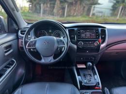 MITSUBISHI - L200 TRITON - 2017/2018 - Cinza - R$ 145.990,00