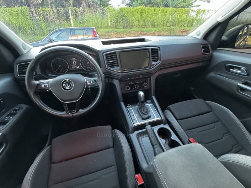 VOLKSWAGEN - AMAROK - 2024/2025 - Cinza - R$ 278.990,00