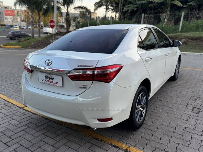 TOYOTA - COROLLA - 2016/2016 - Branca - R$ 94.990,00