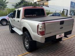 FORD - RANGER - 2010/2011 - Prata - R$ 94.990,00
