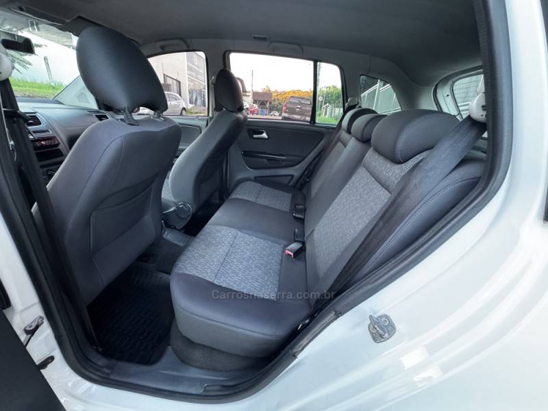 VOLKSWAGEN - SPACEFOX - 2014/2014 - Branca - R$ 46.990,00