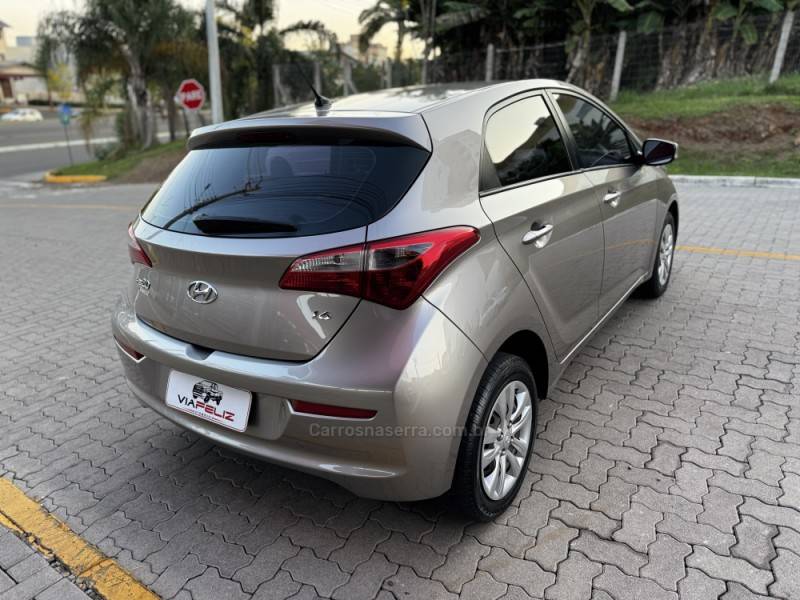 HYUNDAI - HB20 - 2016/2017 - Cinza - R$ 58.990,00