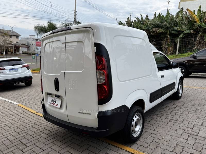 FIAT - FIORINO - 2023/2024 - Branca - R$ 95.990,00