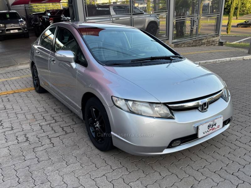 HONDA - CIVIC - 2006/2007 - Prata - R$ 47.990,00