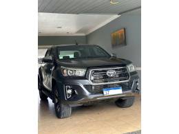 TOYOTA - HILUX - 2019/2020 - Cinza - R$ 219.990,00
