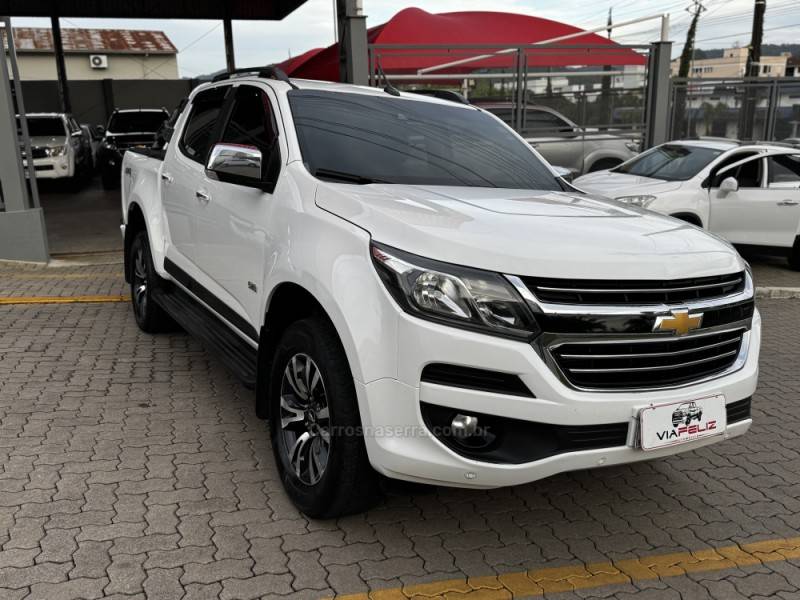 CHEVROLET - S10 - 2019/2019 - Branca - R$ 161.990,00