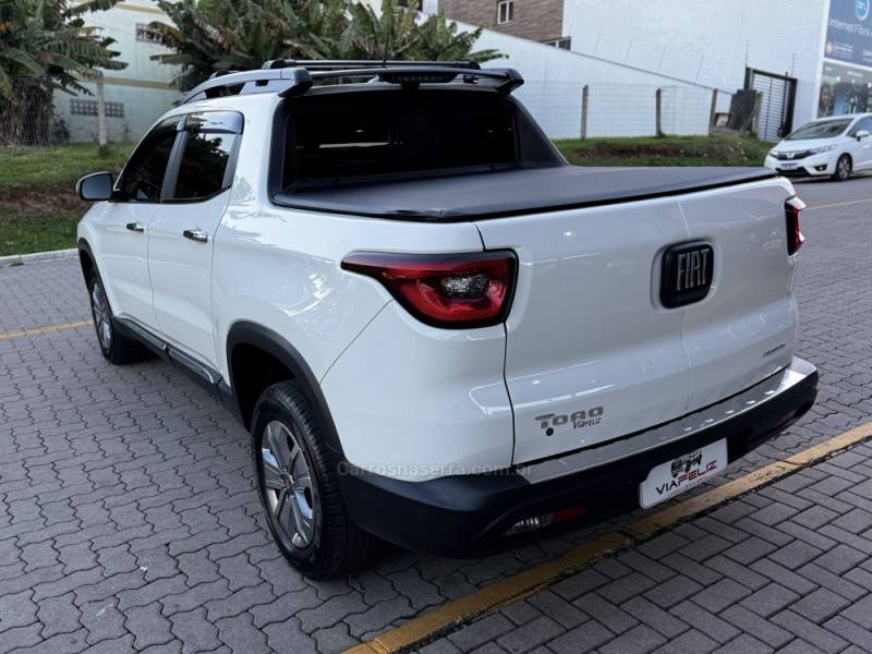 FIAT - TORO - 2020/2021 - Branca - R$ 104.990,00