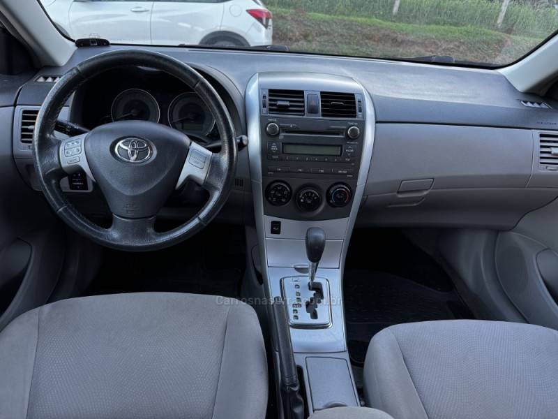 TOYOTA - COROLLA - 2014/2014 - Prata - R$ 71.990,00