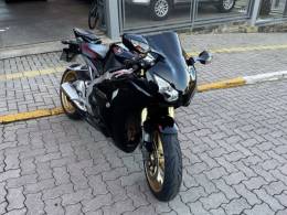 HONDA - CBR 1000RR - 2010/2010 - Preta - R$ 44.990,00