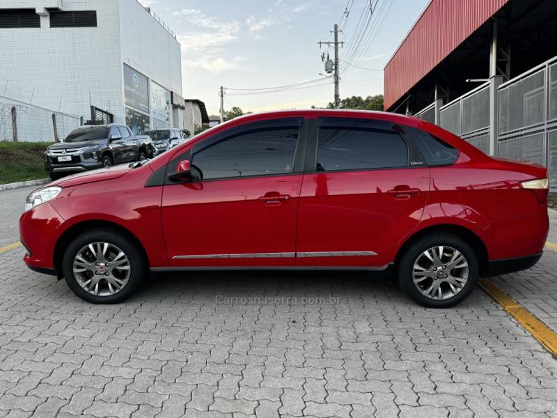 FIAT - GRAND SIENA - 2017/2018 - Vermelha - R$ 47.990,00