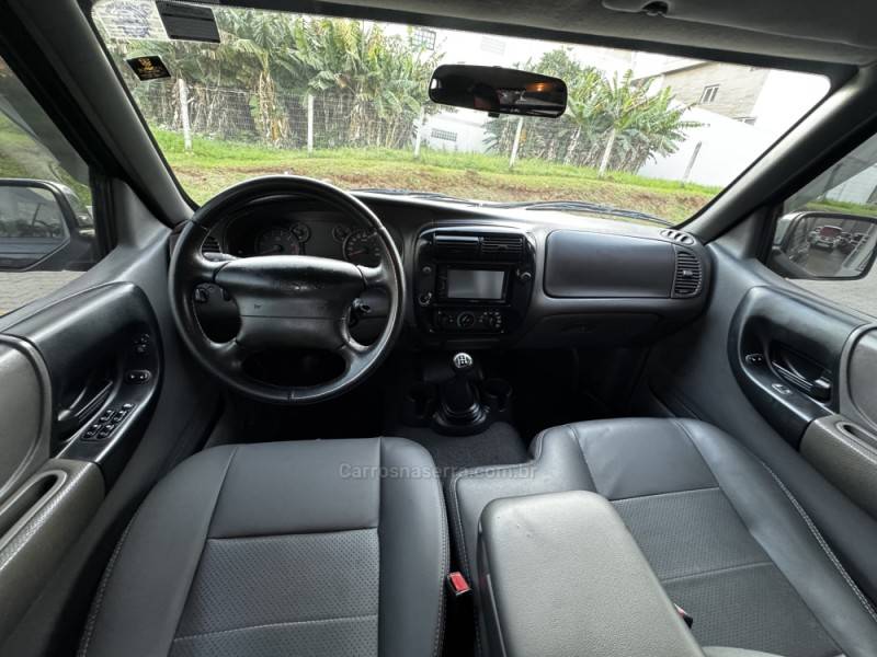 FORD - RANGER - 2007/2008 - Preta - R$ 54.990,00