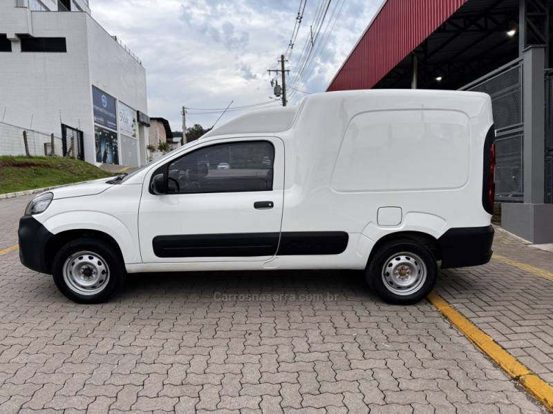 FIAT - FIORINO - 2023/2024 - Branca - R$ 95.990,00