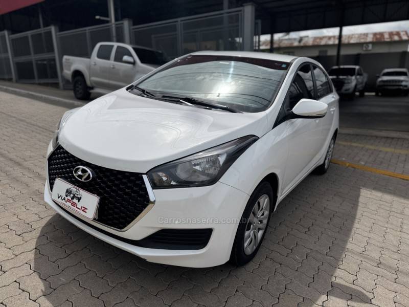 HYUNDAI - HB20S - 2018/2019 - Branca - R$ 61.990,00