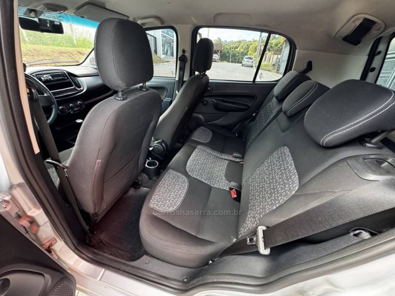 FIAT - UNO - 2020/2021 - Prata - R$ 50.990,00