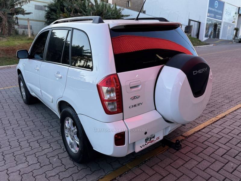 CHERY - TIGGO - 2014/2015 - Branca - R$ 43.990,00