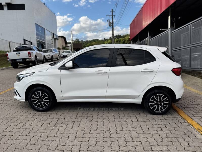 FIAT - ARGO - 2020/2021 - Branca - R$ 61.990,00