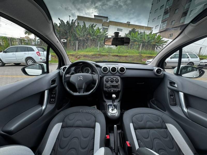 CITROËN - C3 - 2014/2015 - Branca - R$ 45.990,00