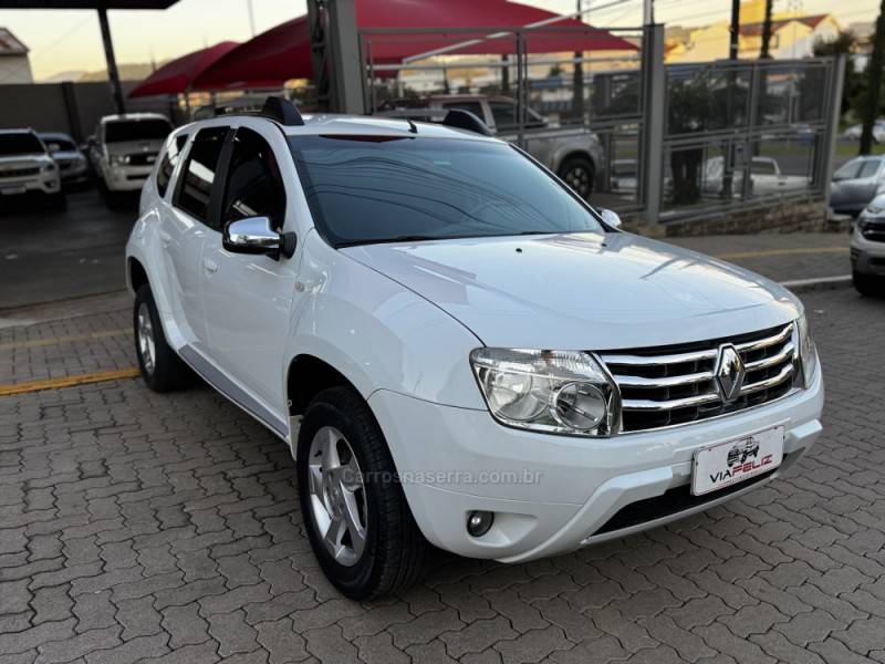 RENAULT - DUSTER - 2014/2015 - Branca - R$ 58.990,00
