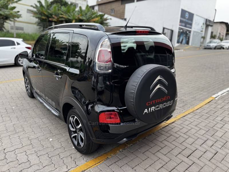 CITROËN - AIRCROSS - 2015/2015 - Preta - R$ 46.990,00